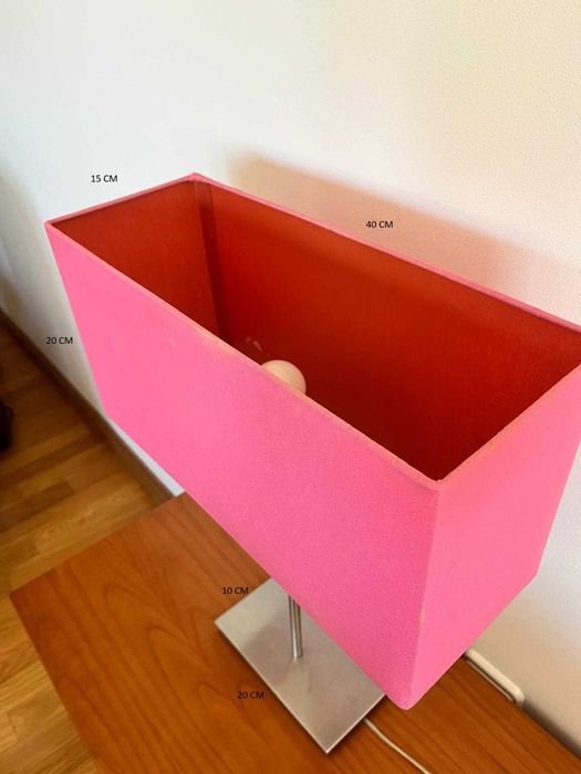 Candeeiros (2) com abajur retangular rosa