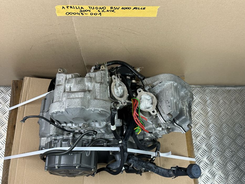 Aprilia TUONO RSV 1000 MILLE 2004 Silnik Motor Kompletny ROTAX V990RP