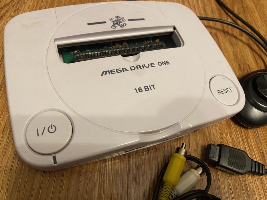 Колекционная приставка Mega Drive One 16 бит