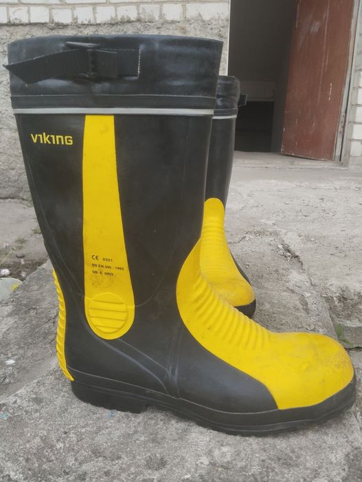 viking men's vw42 rubber boot
