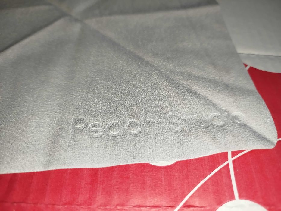 Салфетка з мікрофібри для чистки дисплея монітора