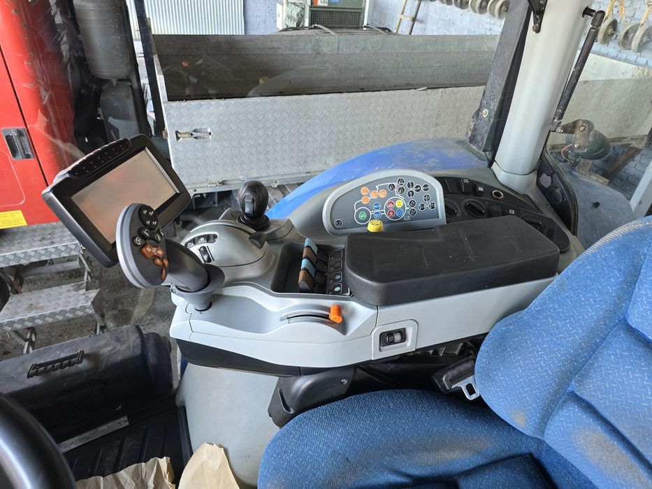 Прожам трактор New Holland t8 390