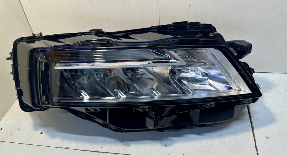 Фара правая Nissan Rogue usa T33, 2021, 2022, 2023