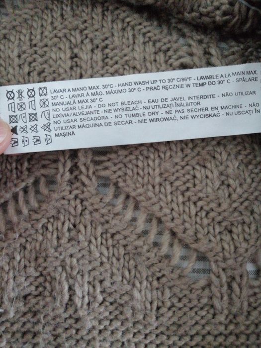 Casaco de malha beje Zara