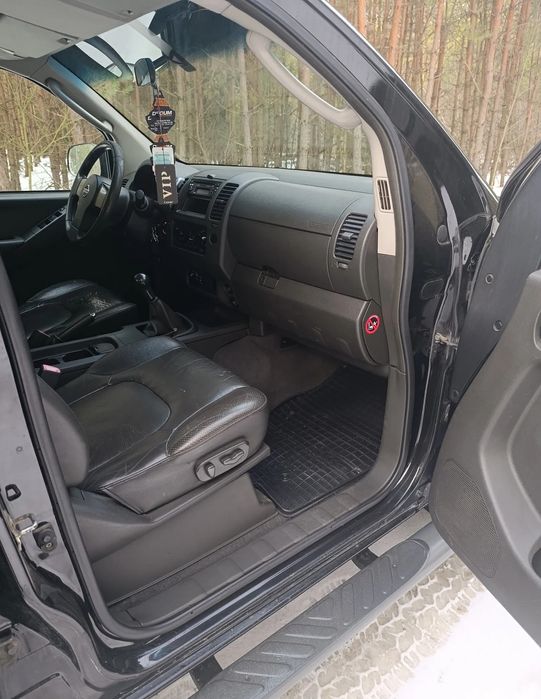 Продам nissan navara 2.5 d