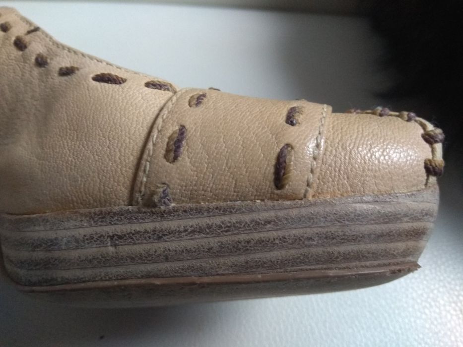 Босоножки кожаные на lплатформе бежевые