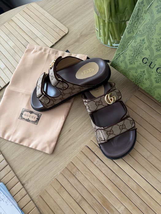 Klapki Gucci Supreme Sandały GG Monogram Interlocking G
