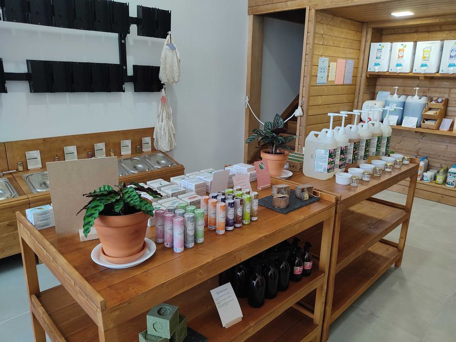 Mesas Rústicas para Loja em Madeira