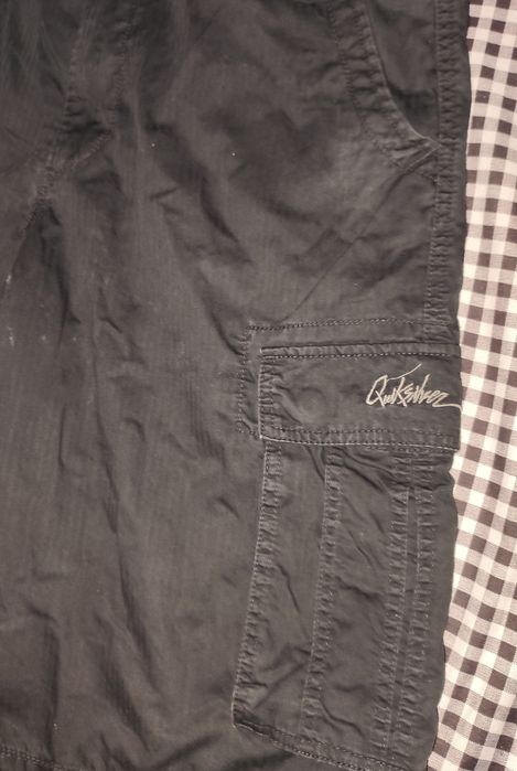 Шорти Quiksilver Cargo Custom DIY – Ручний розпис (Розмір L)