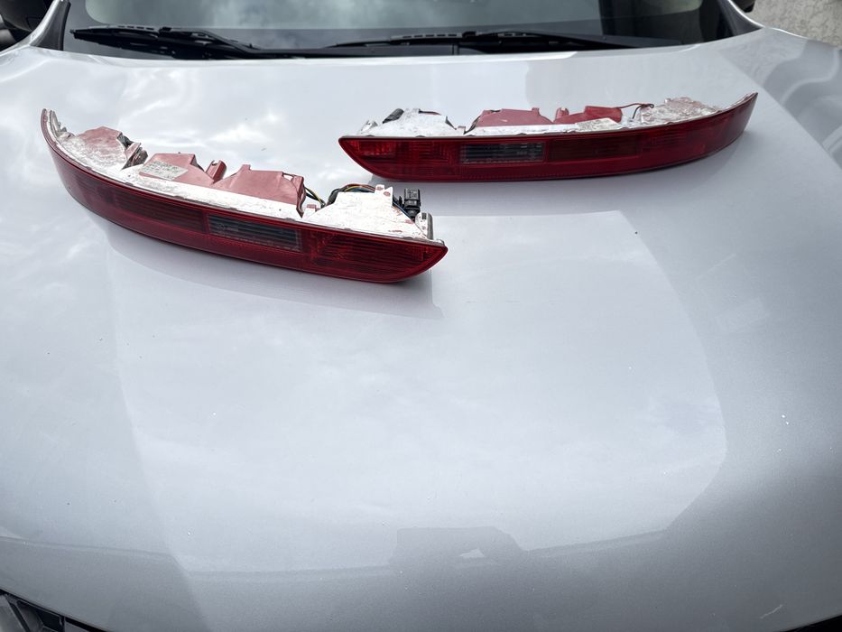 Audi Q5 8R Задній Ліхтар Правий Лівий Протитуманний 8R945095 8R0945096