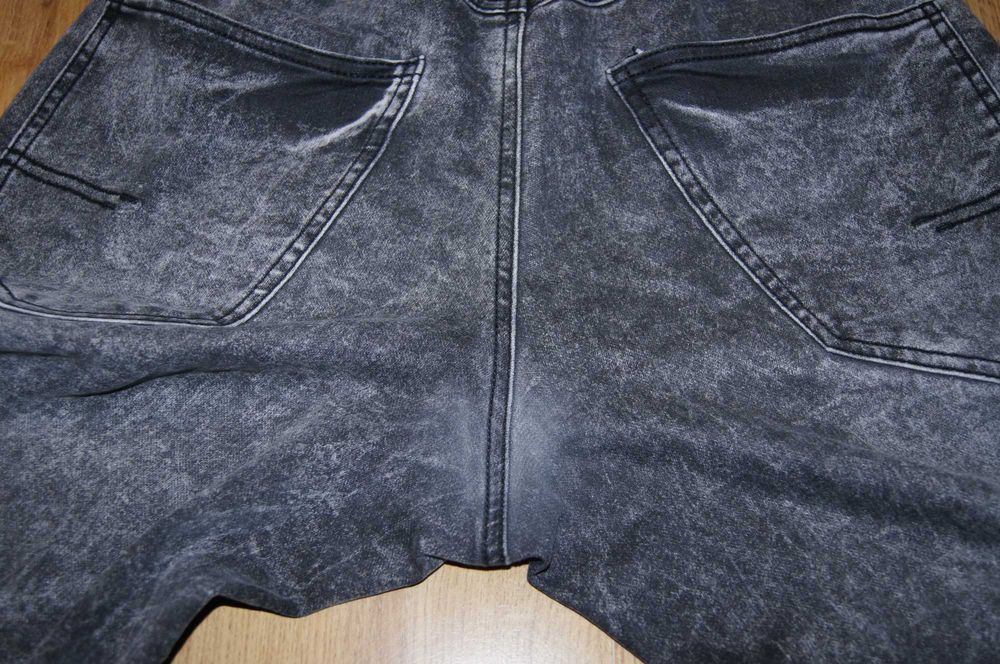 Spodnie jeansowe joggery r. 31/32 Reserved