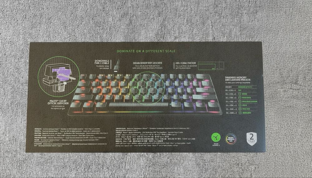Teclado Razer Huntsman Mini (Switches Óticos Roxos) - semi-novo- com caixa.