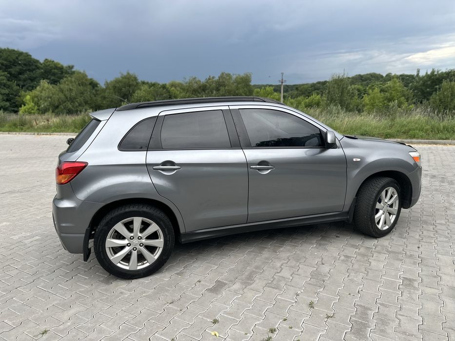 Мітсубіші АSX 2.0 бензин Автомат Повний привід