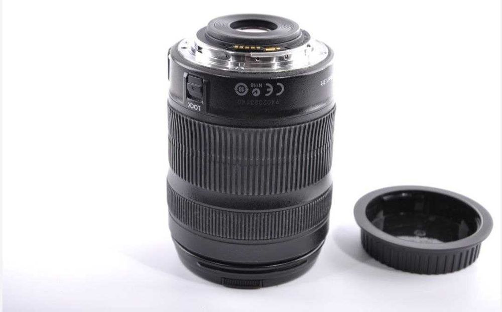 Canon EF-S 18-135mmf/3.5-5.6 IS STM