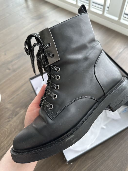 Чорні шкіряні черевики vitto rossi