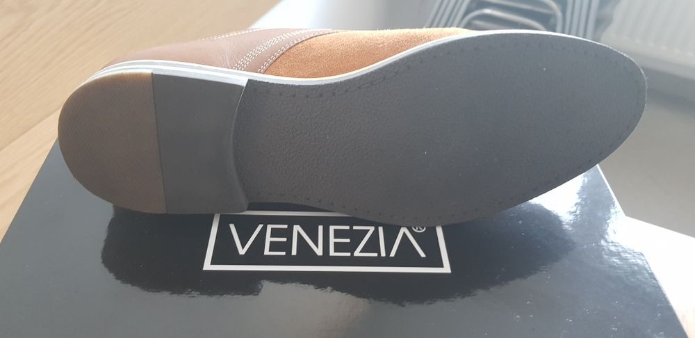 Buty VENEZIA nowe