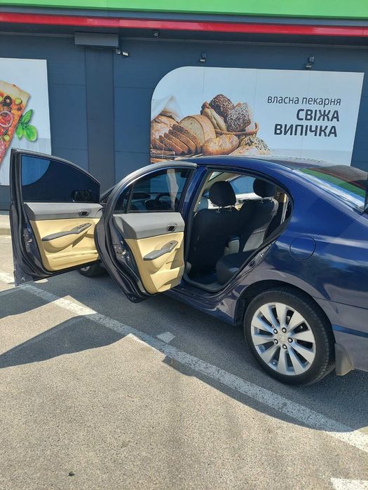 Хонда цивік 4д 1.8 бенз