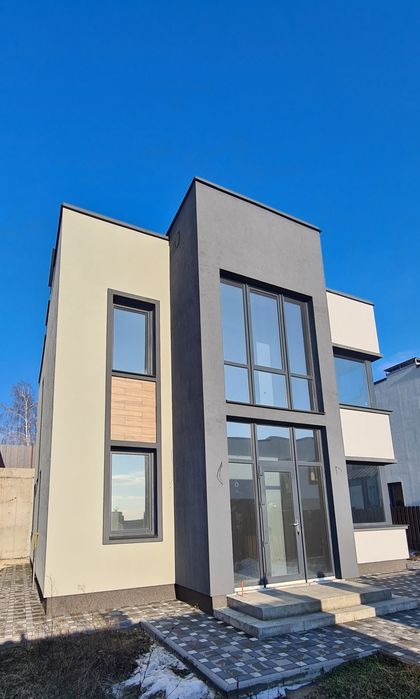 Продам дом 145 кв.м.+ тераса. Парковка на 2 авто 6 соток.