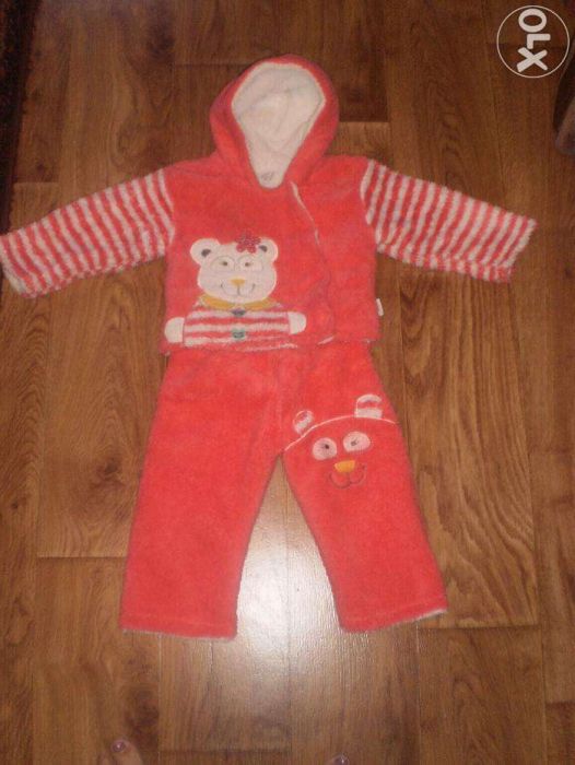 продам детские костюмы