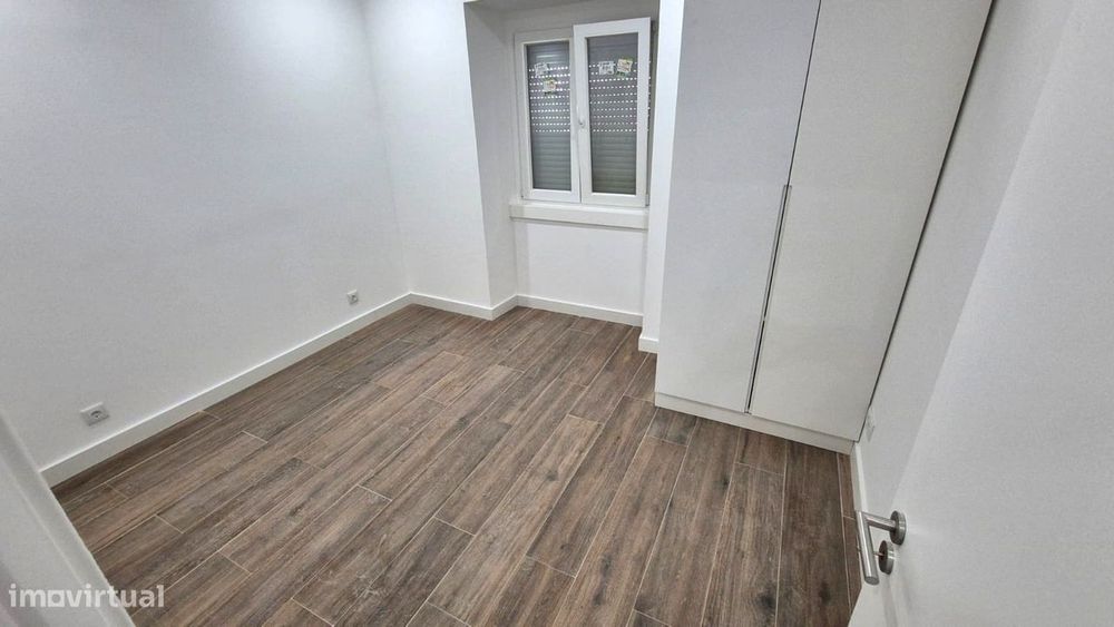 Apartamento junto ao metro da Amadora Este