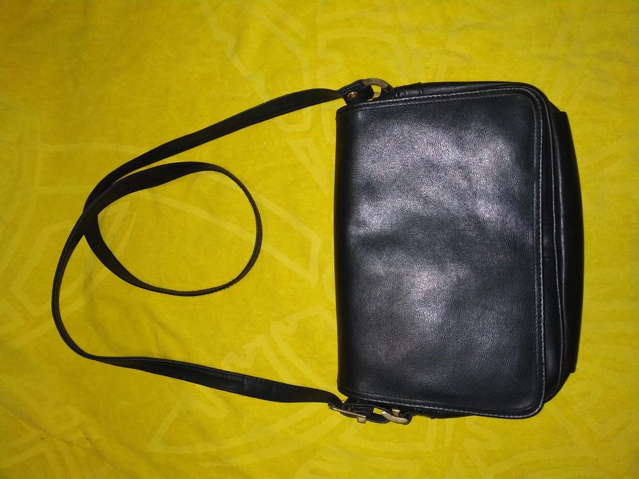 Шкіряни чорні сумочки