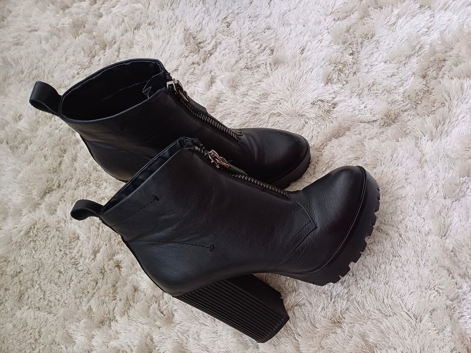 Жіночі шкіряні ботильони тм PREPPY р.38 стан ідеальний