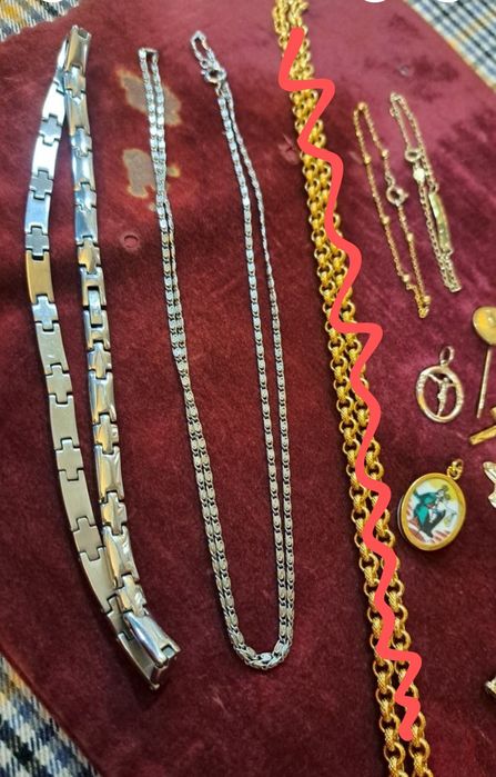 Diversas peças vintage Ouro.