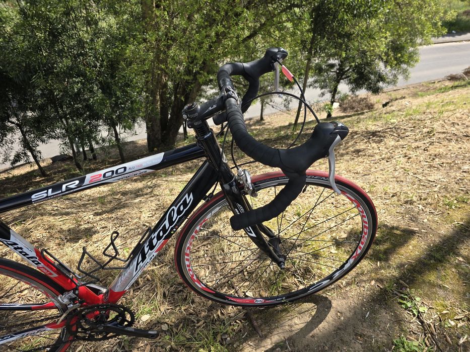 Bicicleta de estrada L em bom estado