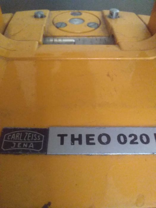 Теодоліт Theo 020b