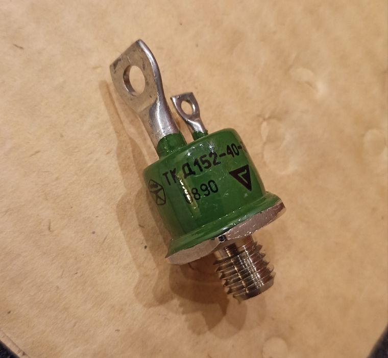 Транзистор ТКД152-40-3-2