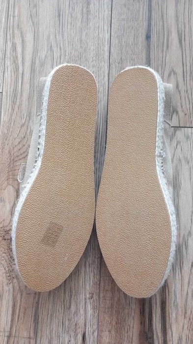 Espadryle Reserved zamszowe beżowe r. 42