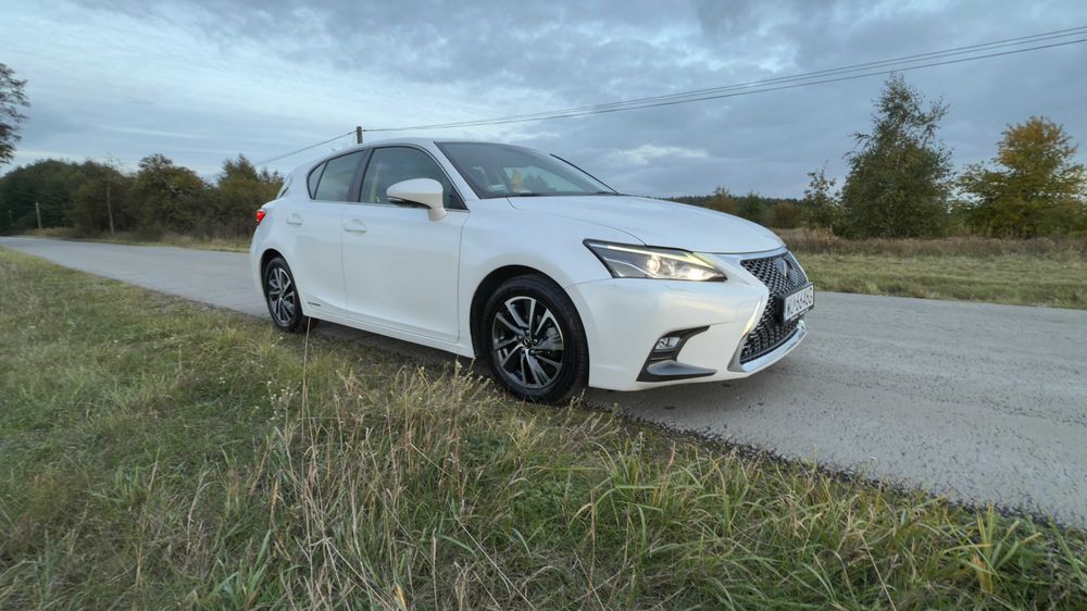 Lexus CT200h Elegance