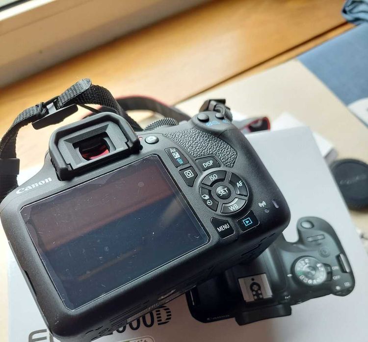 Troco-Corpo Canon 2000D;24MPix;SEM lente; com fatura; ler anuncio