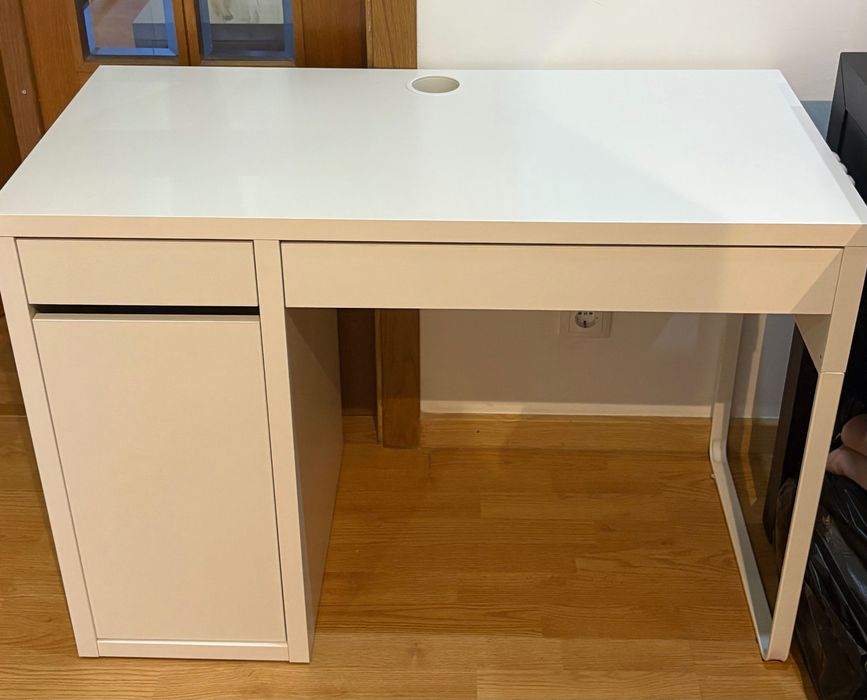 Secretária IKEA como Nova