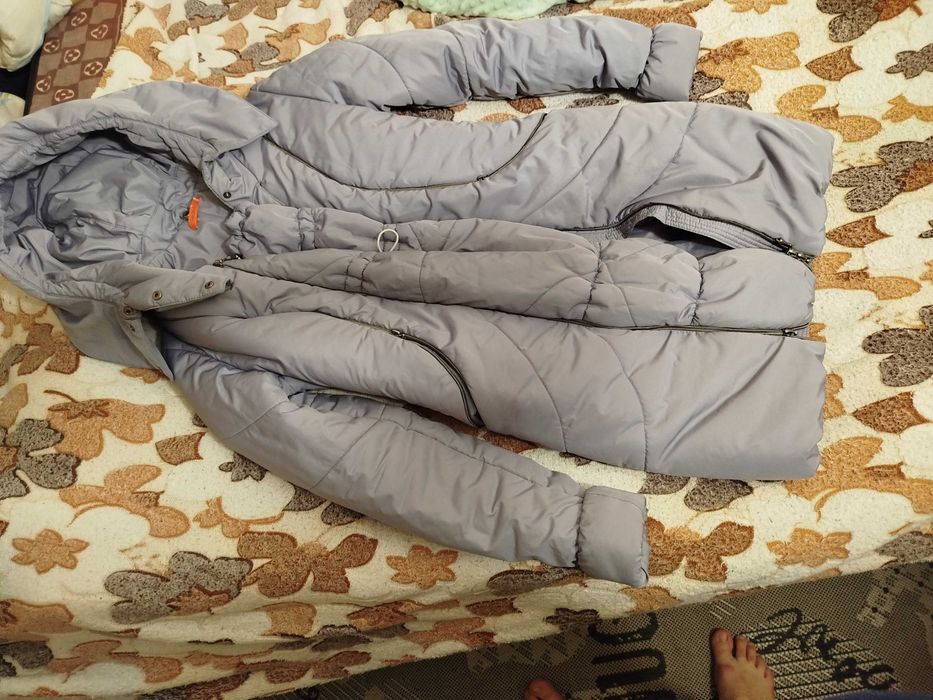 Віддам речі одяг на вагітну