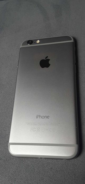 smartfon iPhone 1549 64Gb srebrny