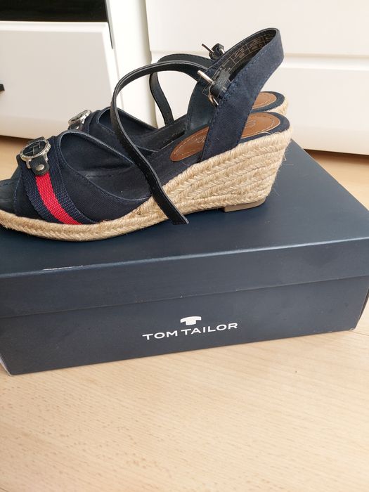 Sandały  buty tom tailor 37 mały koturn