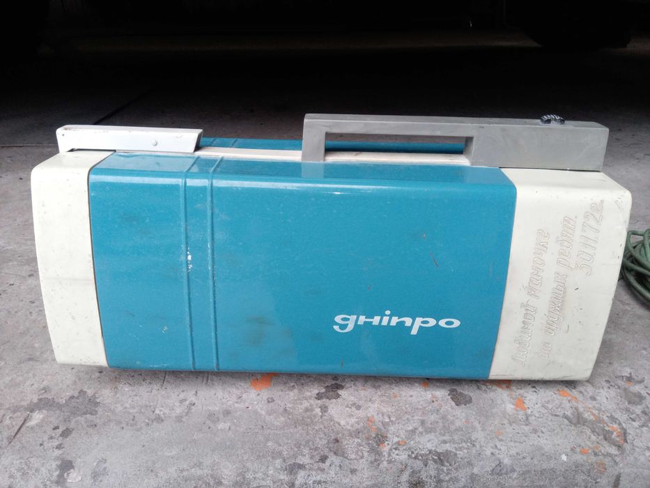 Продам ретропылесос.