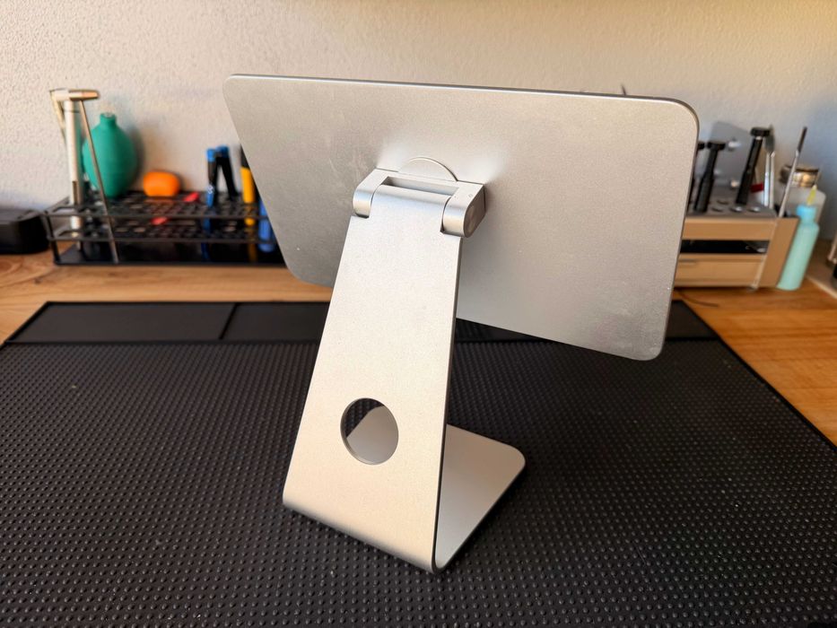 Suporte FIXED em alumínio para iPad/Tablet — ajustável e estável