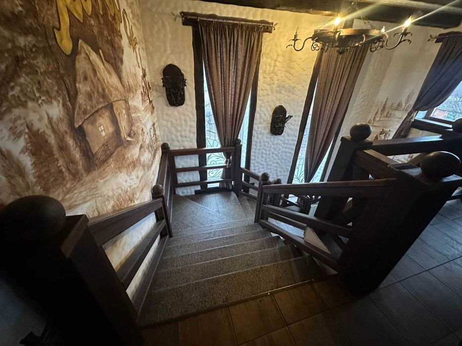 Продаж приміщення-ресторан, м. Жмеринка, вул. Чернишевського, 400 кв.м