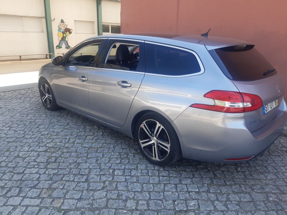 Peugeot 308 1.6 HDi 120cv
•2014/05