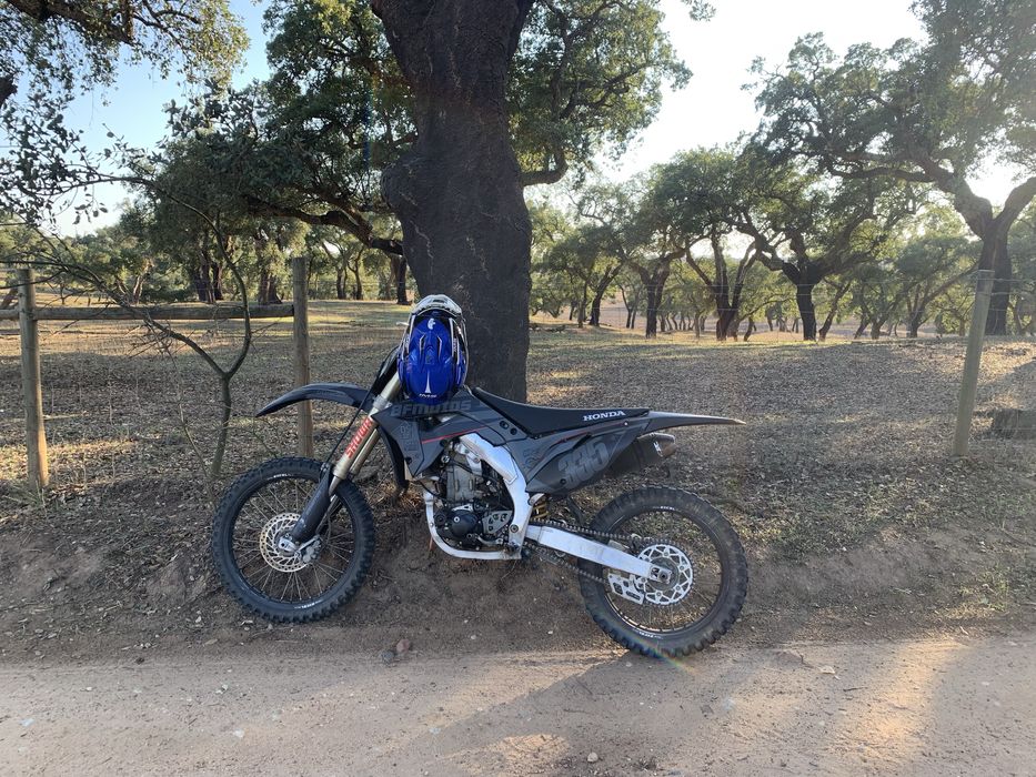 Honda crf 450.
