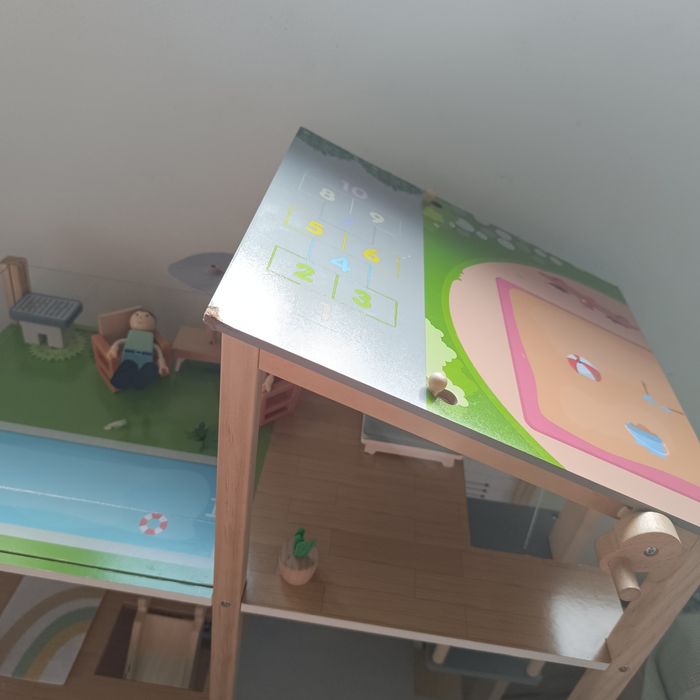 Casa de Bonecas XL em Madeira Aldi – Completa com Móveis e Figuras