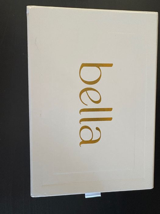 Cinto Bela Novo dentro da caixa