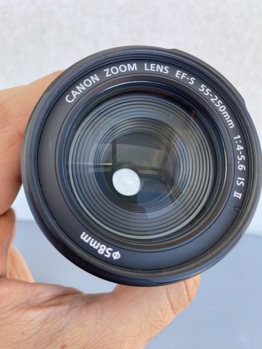 Objectiva Canon EFS 55-250 f/4-5.6 IS II