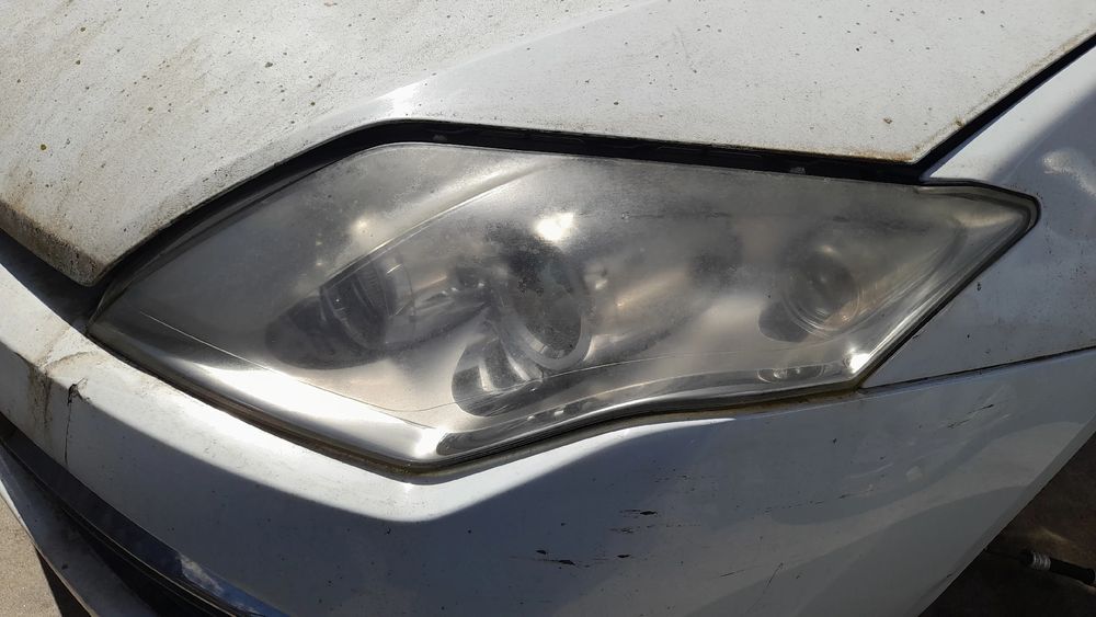 Ótica / farol esquerda RENAULT Laguna III (BT0/1)