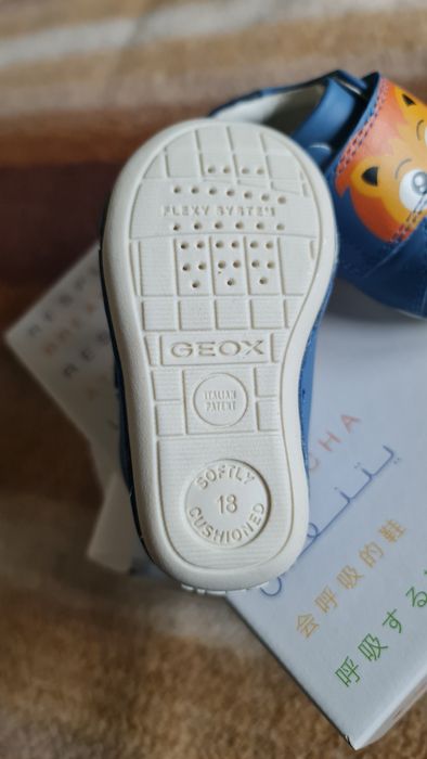 Sapatilhas Geox novos tam.18