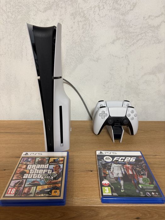 PS5 Slim E-Chassis 1 TB z napedem/2 pady/ładowarka/2 gry