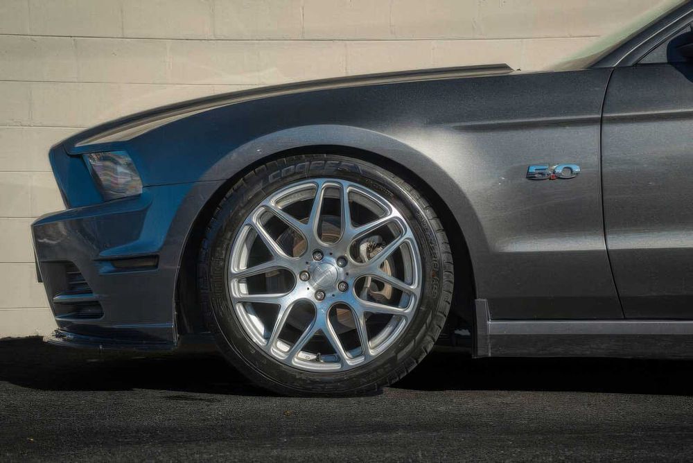 Ford Mustang      2014