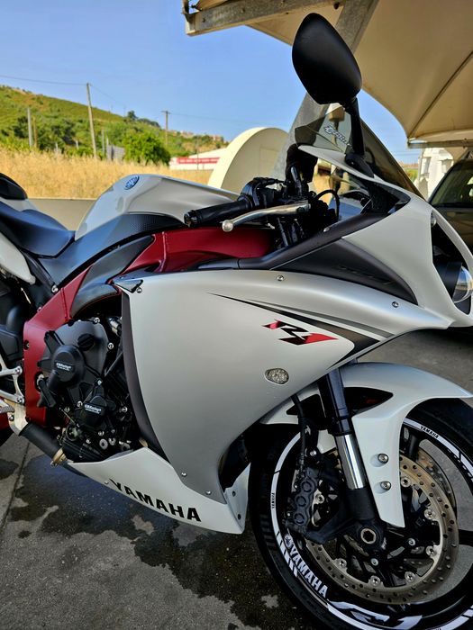 Yamaha R1 Crossplane